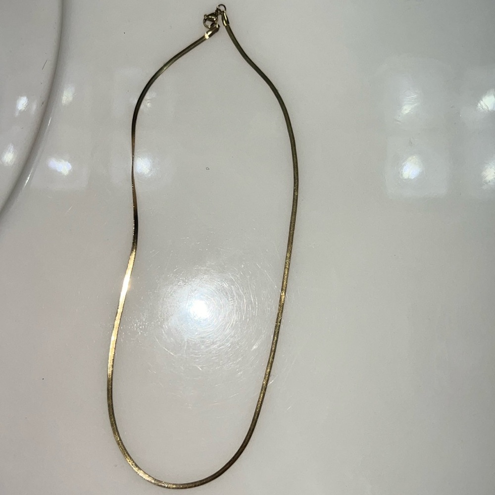 Short stainless steel herringbone chain